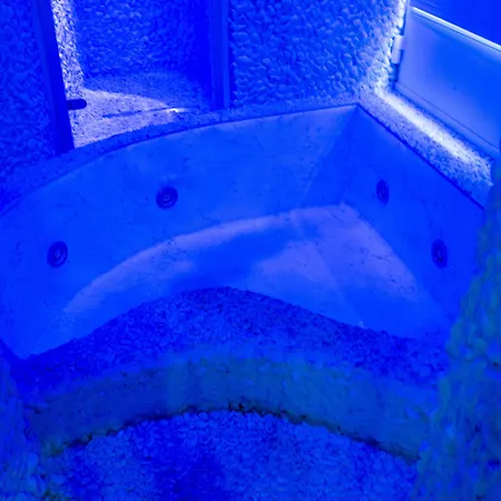 Leone D'autore - Chiaia 4* Νάπολη