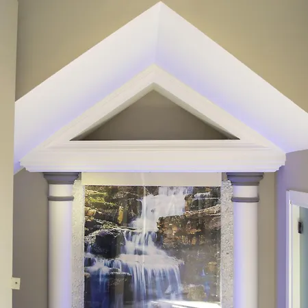 Leone D'autore - Chiaia Πανσιόν 4*