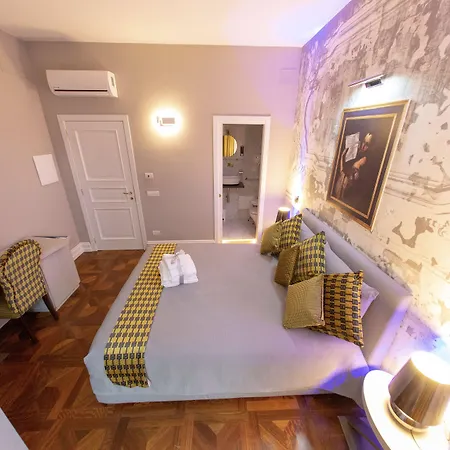 Πανσιόν Leone D'autore - Chiaia 4*