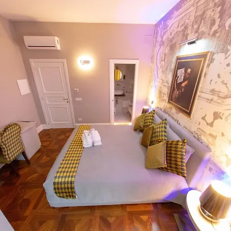 Leone D'autore - Chiaia Guest house