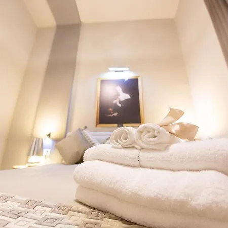 Leone D'autore - Chiaia 4* Neapel